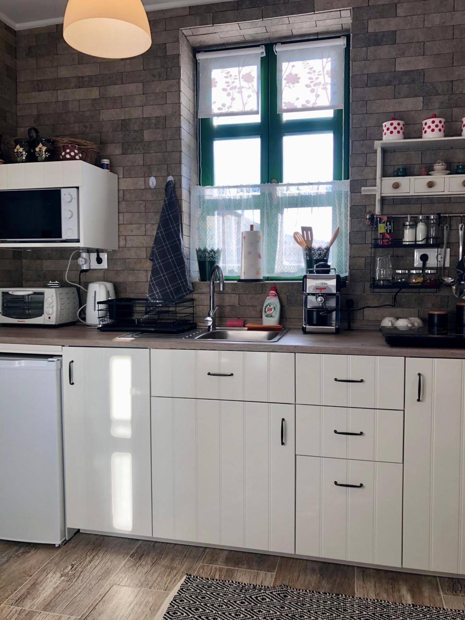 Ladislaus Schnaps-Haus Falusi Vendeghaz Csolnok Kamer foto